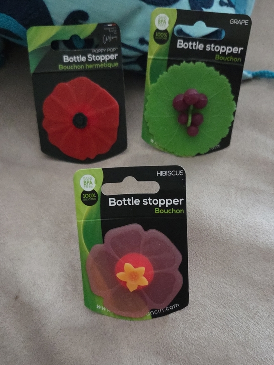 charles viancin Other - Silicone Hibiscus Bottle Stopper - Purple